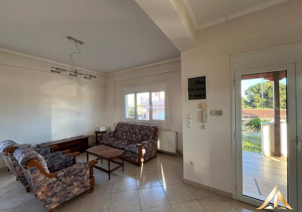 21d646bd771efe20ff8c48bcbc07b1c8