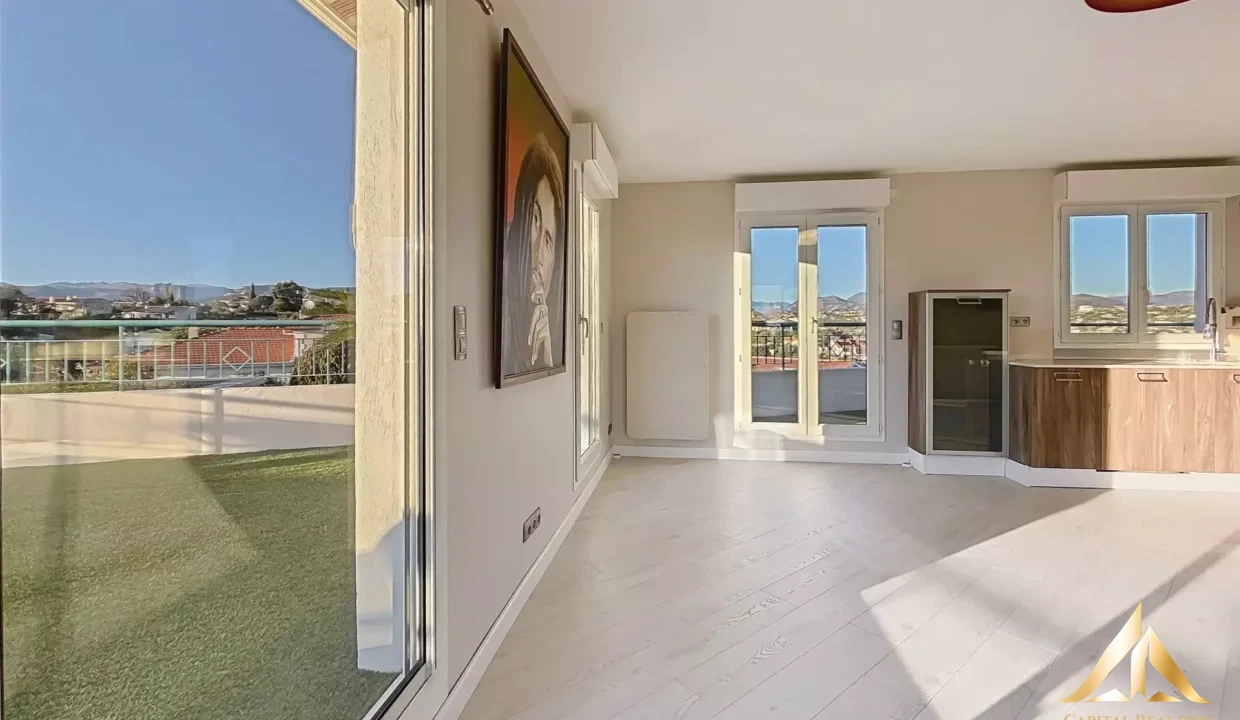 31b5bb32ef48c7f9d69b4333fec699fa