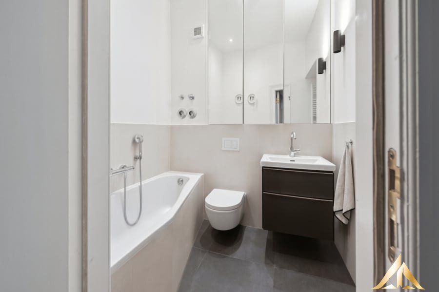 324038c3-7bea-45f9-b675-1014354f92e3-900x599