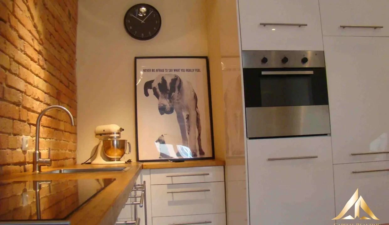 7a34eb432b0344bbc1b30a5dacd56