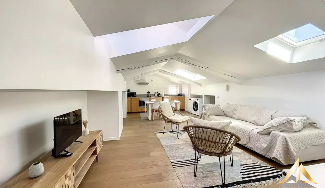 88795f2eaaad25e4b432e37497ea6677