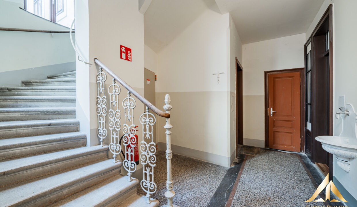 Bennoplatz-1A-1080-Wien-Top-3-4-Bild-Stiegenhaus__ScaleMaxWidthWzM4NDBd