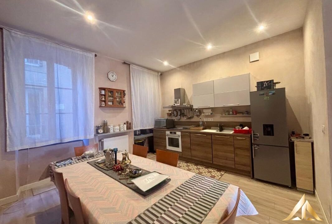 b843d71cd37d41dc-image-5