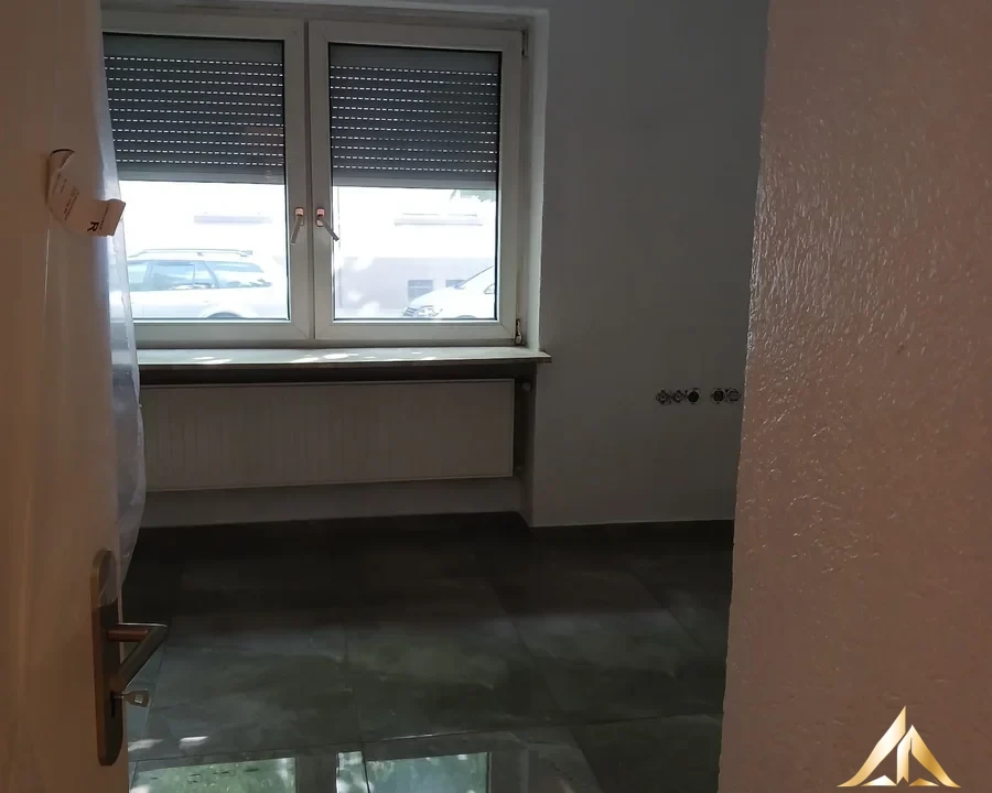 ba95a70493f486863fb19a6e65f19