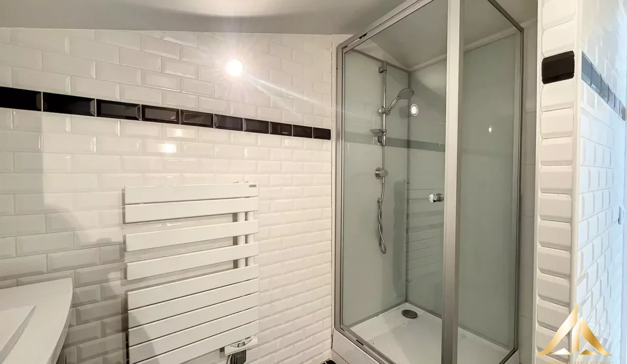 c8aea506a027e512e15bc1602db77336 (1)