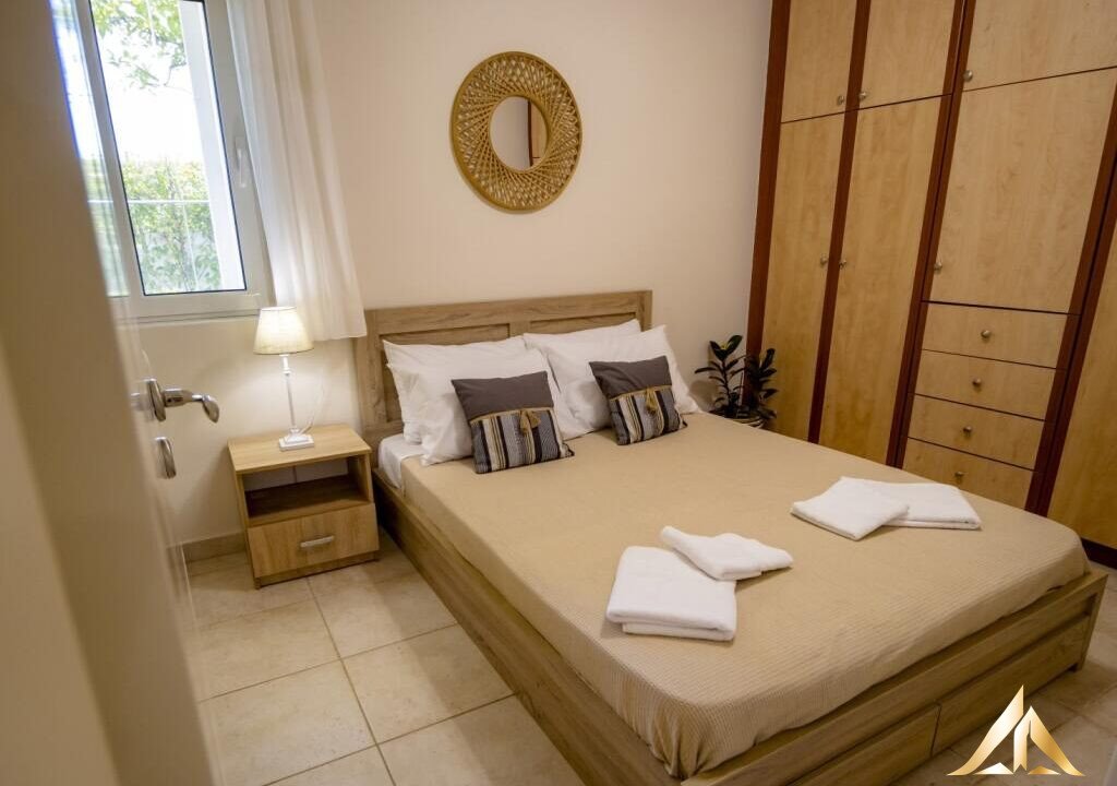 d3301f29b12bc289e81925bdff3de4f4