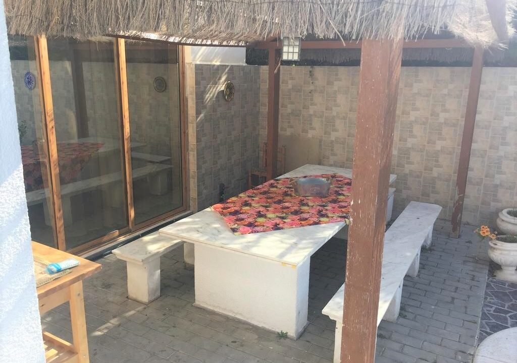 0wdn1a8N_j4h_1596727314-fullHD