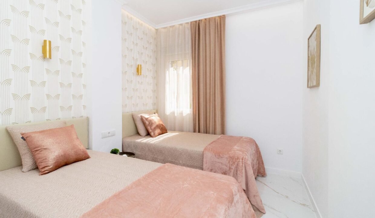 1-eUy4iYjqZZ_1725983130-fullHD