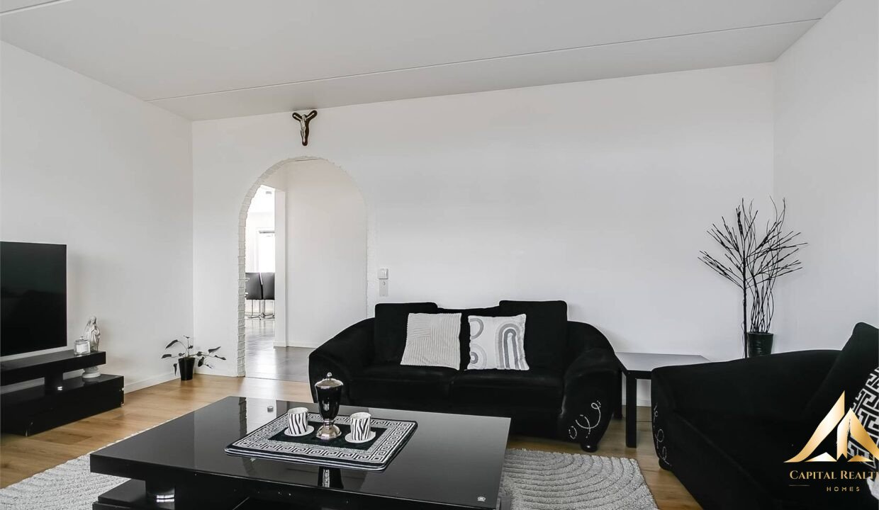 111f66c384cb75518c4a6c02c3849582