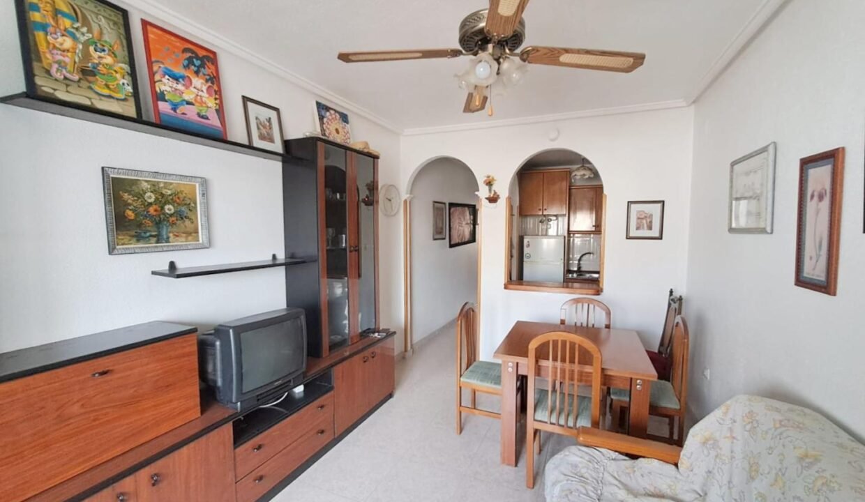 1FSyCB-PAZ2f_1728921175-fullHD