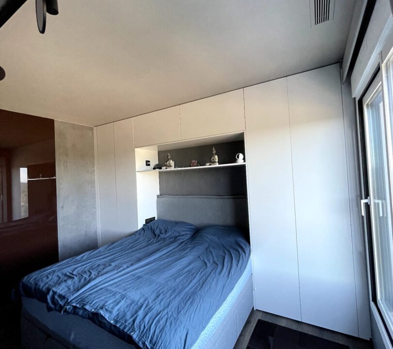 1Gu4Q7Bihg_M_1740673416-fullHD