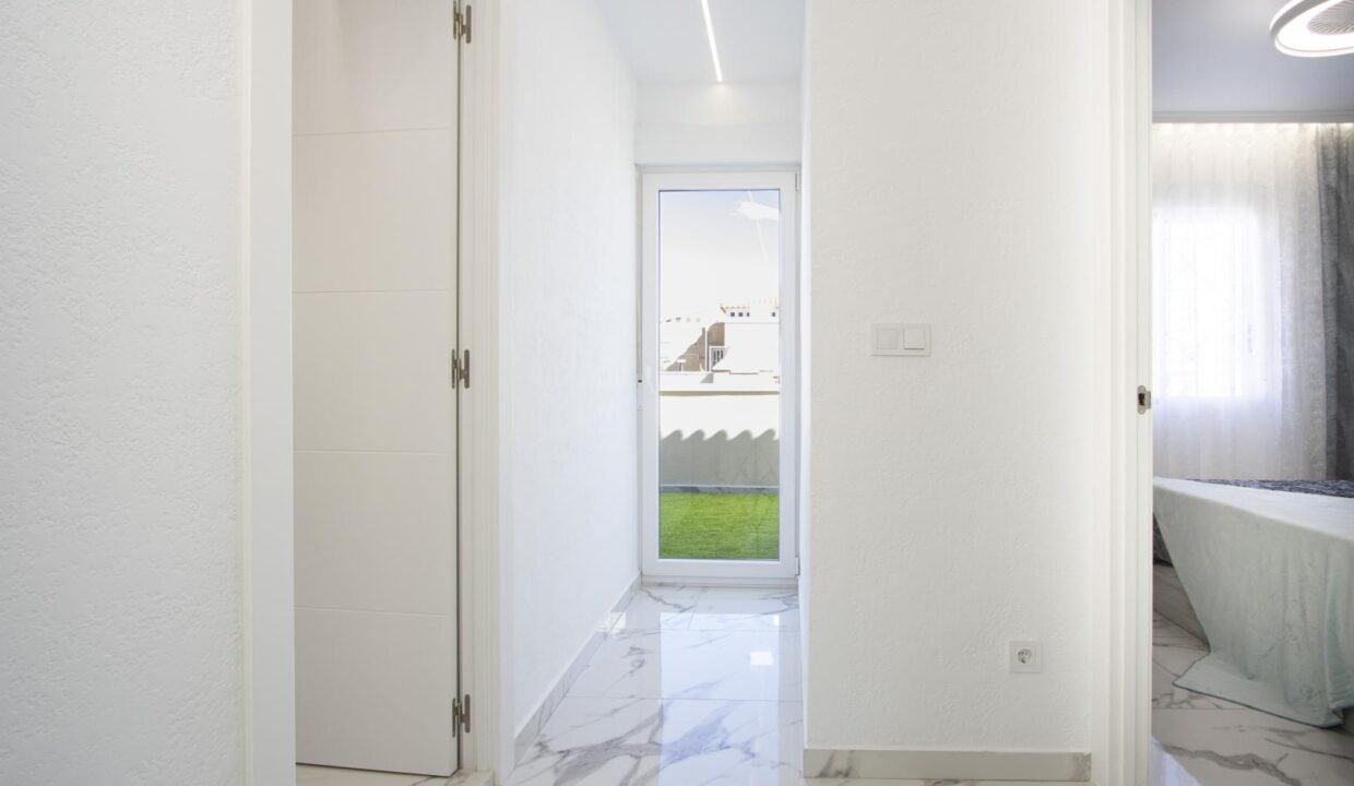 2FJRu6aNd-Ry_1727707601-fullHD