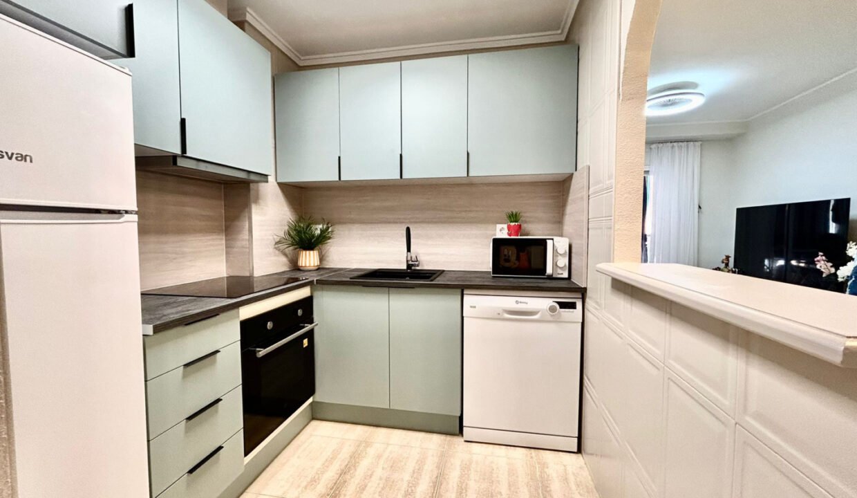 2M5ctq7Z7uW0_1748874725-fullHD