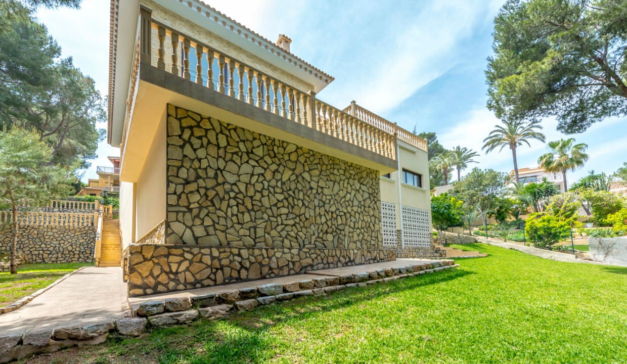 2RFB_63bZNEn_1710493485-fullHD