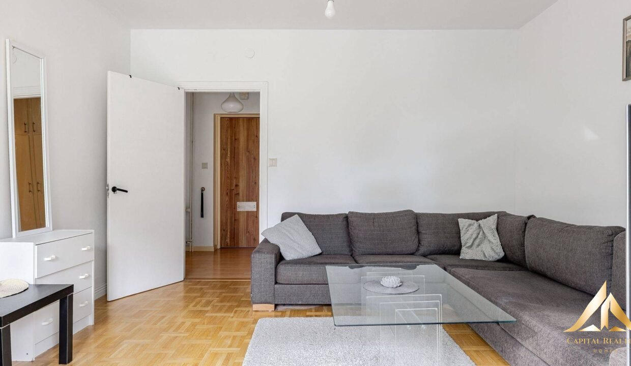 2b1829cffb7ea114a1980465da5f2aa6