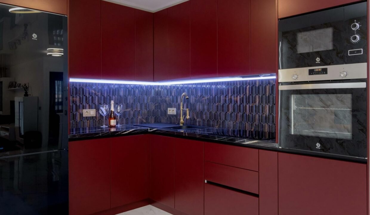 2nKHR6CC1ssA_1707156015-fullHD