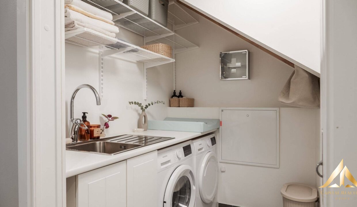 39574197cdfd785a4156a7d09a1778b7