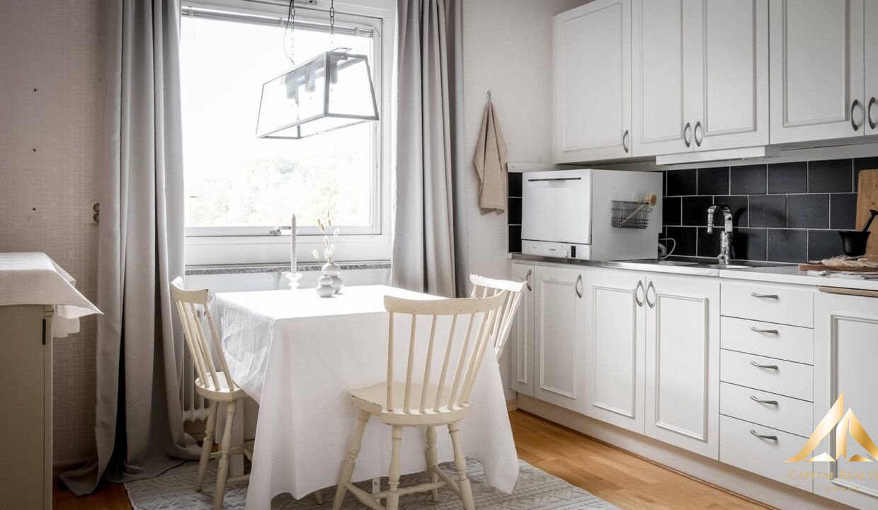 3b576b6c9694a1780ffbb8804ce6ad96