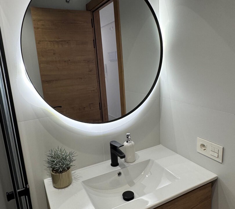 3voUKhOENFlj_1751557988-fullHD