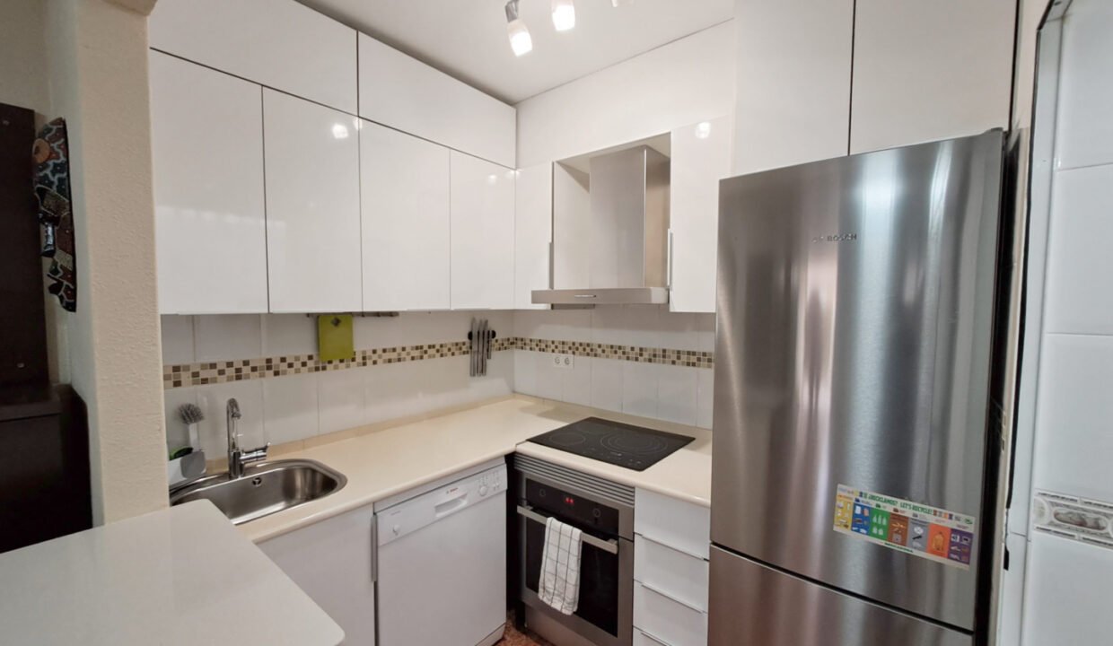 44RicgStaGlt_1739289659-fullHD