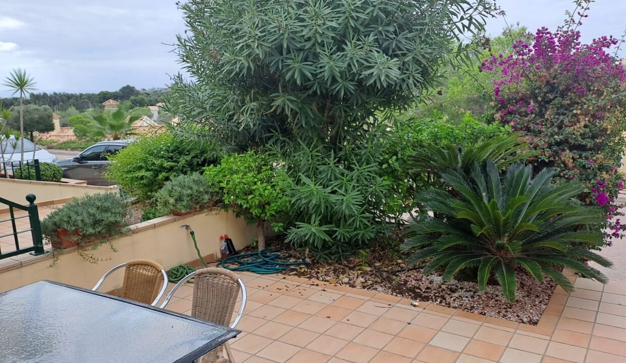 4852d2dcd6bea6605ee70786ebd17aeee12af4c2