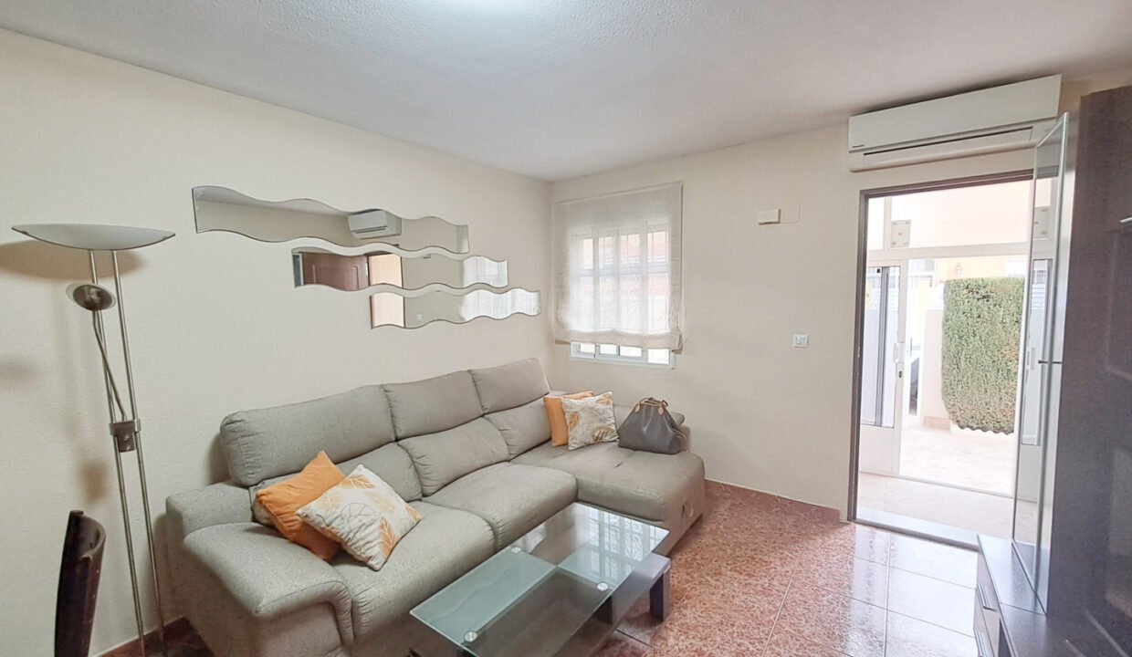 4Yf0sihy3iRg_1739289712-fullHD