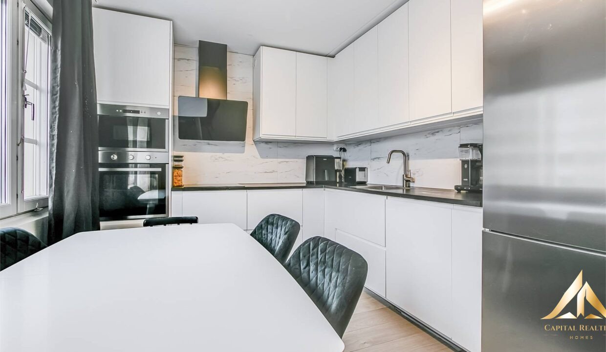 549094e2e5bd145a316d95717cfc079c