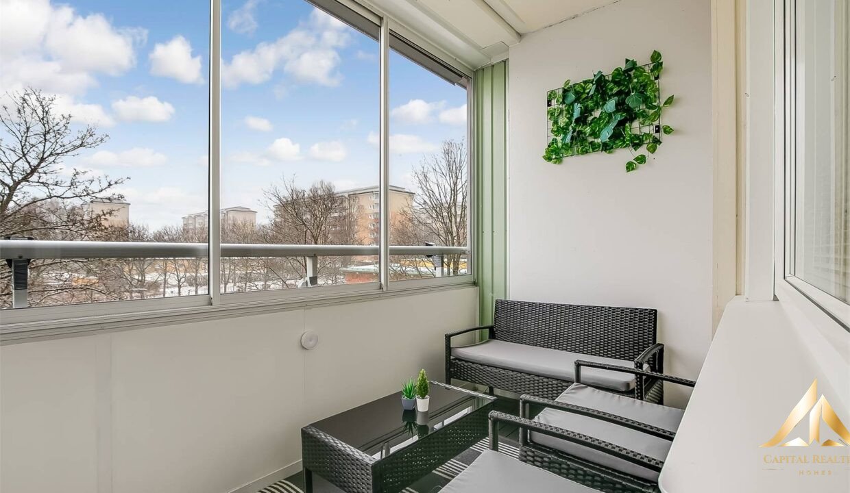 566c8007baa28f809a9fb135d2afaccb