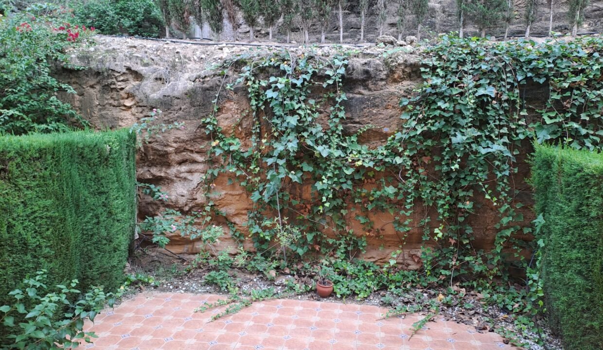 56b658bb5b508efcc0d402733ea2504e4f6cf90d