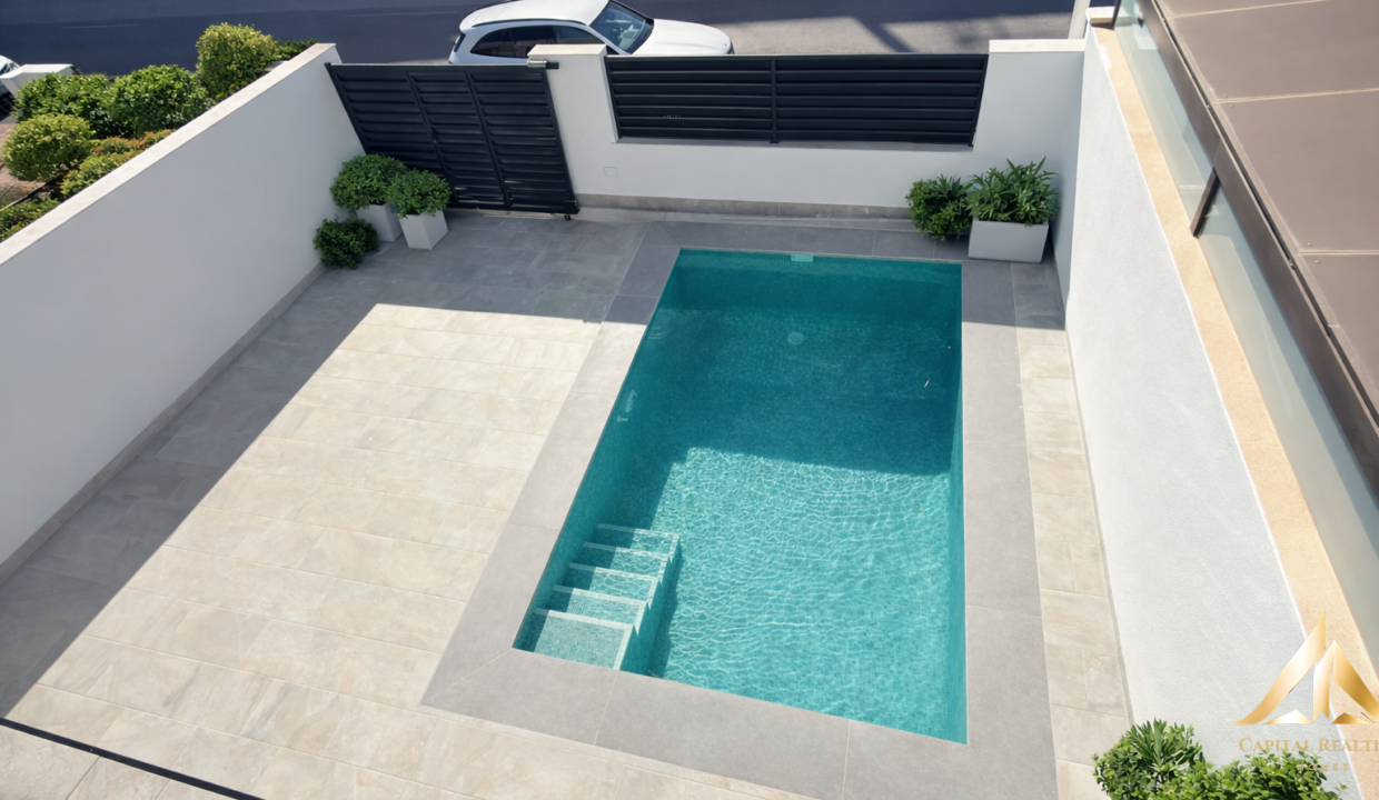 5A5DFFB9-AD94-492E-A4FD-D587E5A5CC7C