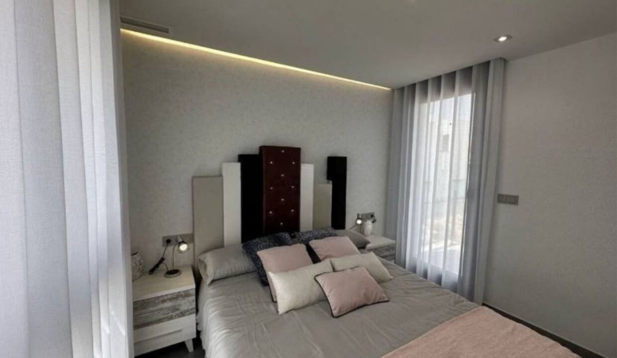 5COkF0DGDWWO_1741100691-fullHD