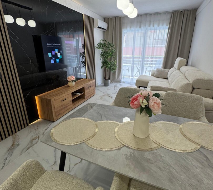 5GnInzYgdfwV_1751557590-fullHD