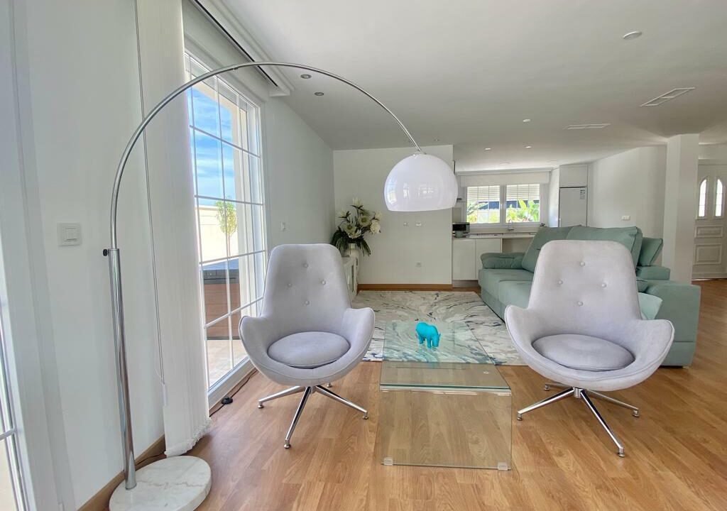 5YczkNu9NIqh_1697399826-fullHD