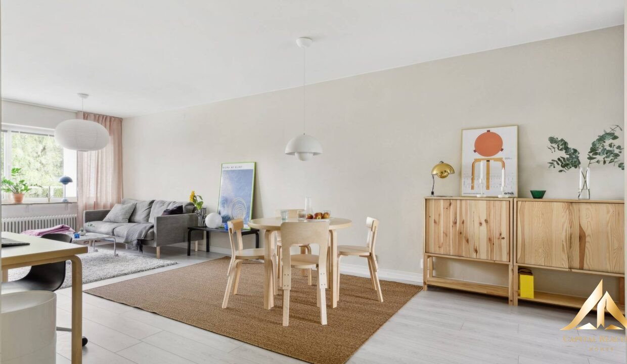 60b99eb6045a3a5f7e51b6d23d97fce5