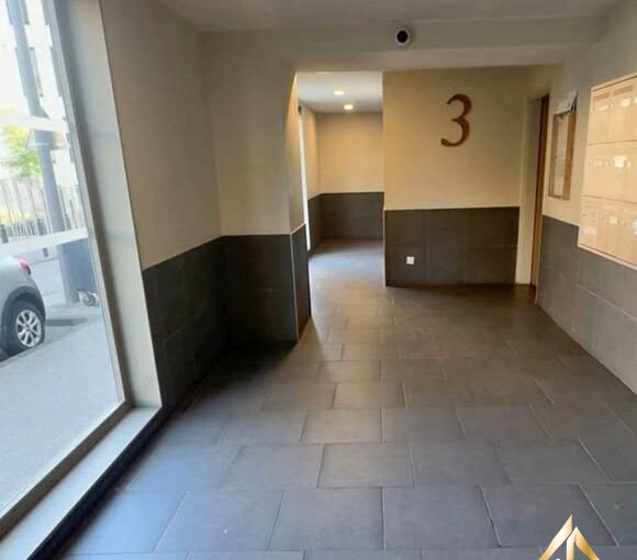 3 room- Apartement, Marseille, France