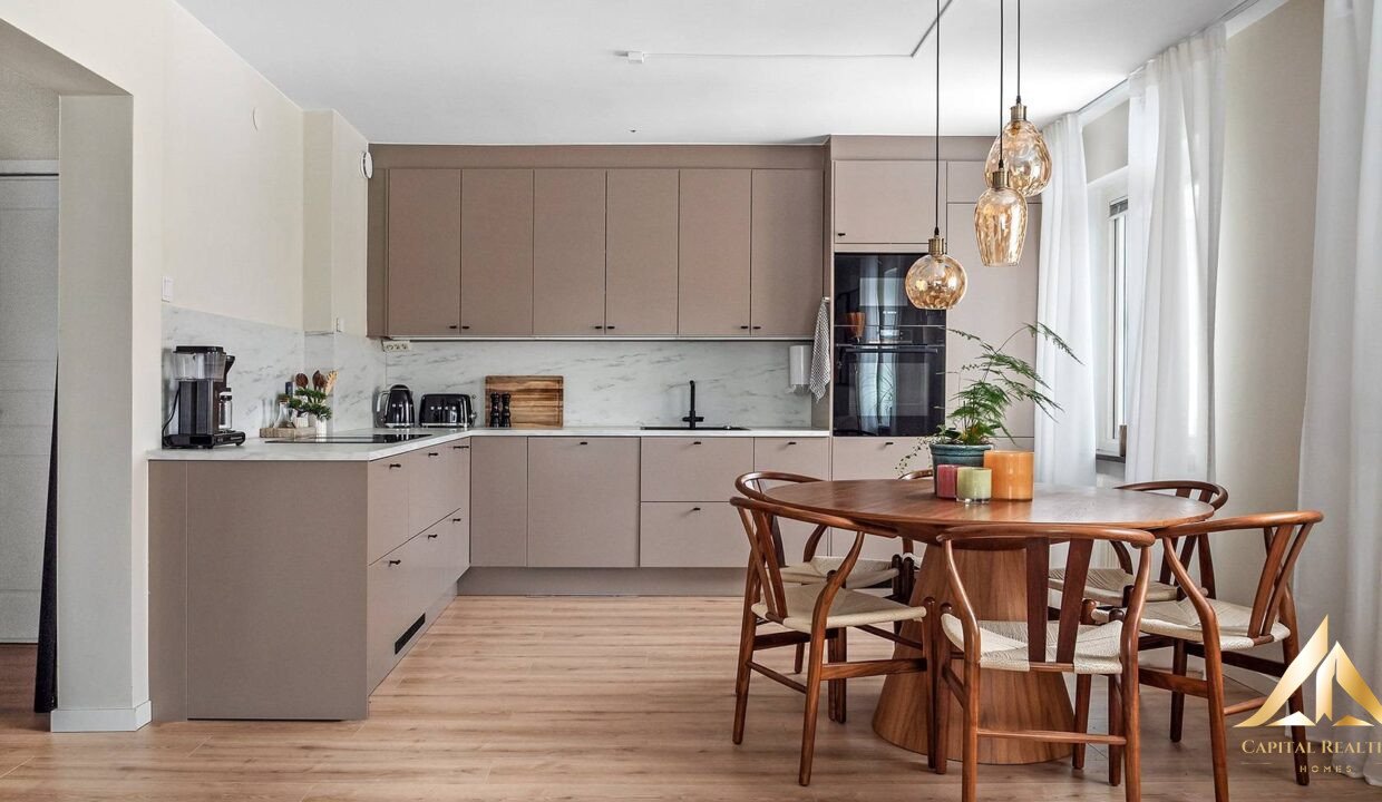 6ac910f3dfe54171b15fd4605ad650c5