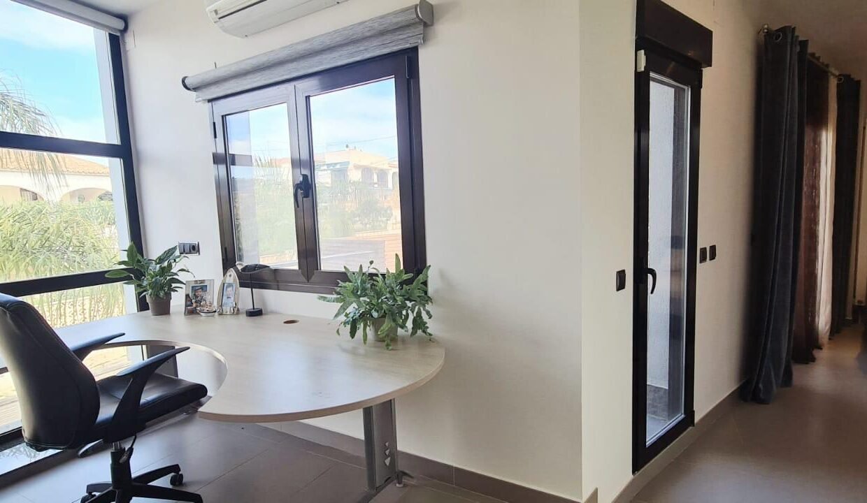 7NL2AbtP50PT_1732889892-fullHD