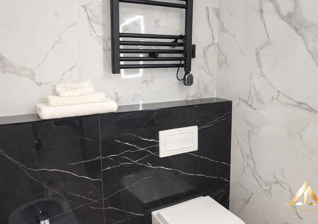 8B292E53-528E-42C4-A62F-36CD2031FD10