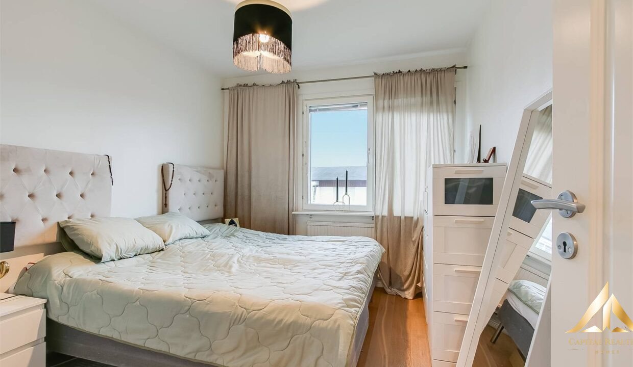 8bf464e70cc8097ac0570fae1ef43b9a