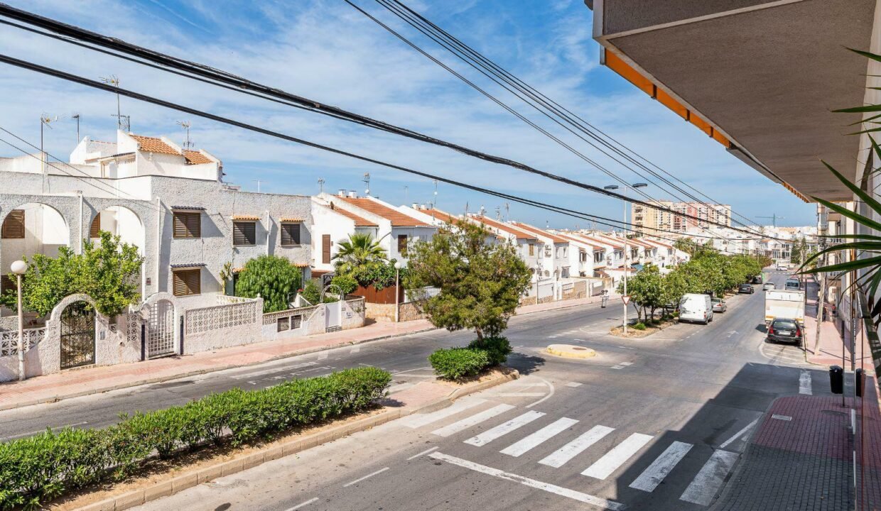 91kROffxeiBy_1698942981-fullHD