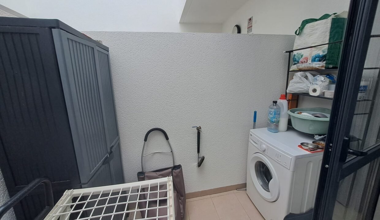 9d7bce6121814cc5d377135c615ed714bb20c0c7