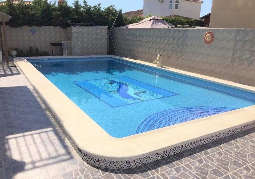 Ap9LgurFiaBS_1596727241-fullHD