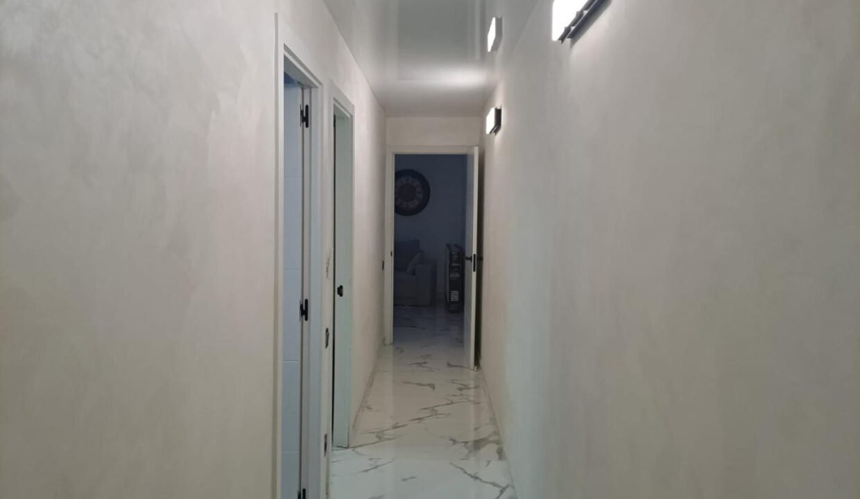 BolepF7XrTJt_1726734162-fullHD