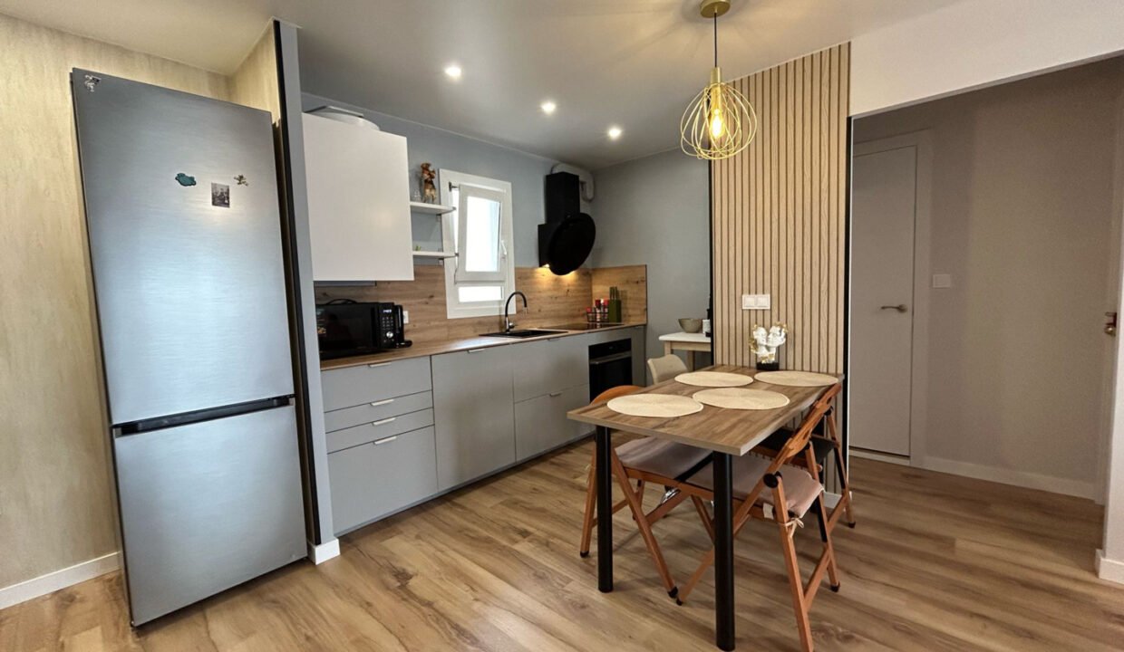 BvcZKTnhmsF5_1740747117-fullHD