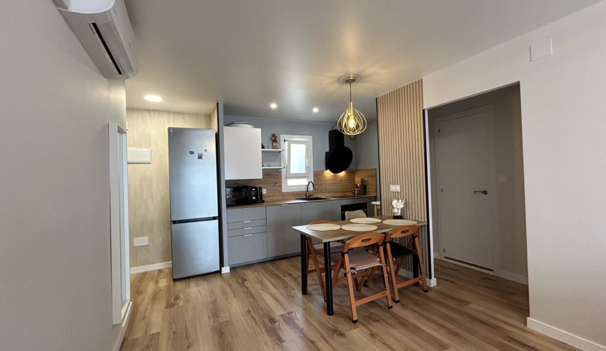 CD8lrRhPpco4_1740747119-fullHD