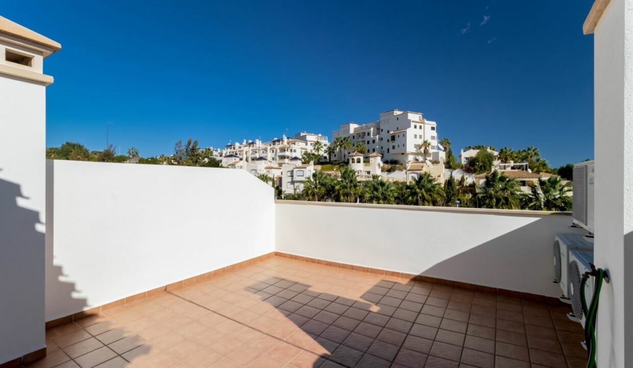 D8L9Agcw81tn_1709034118-fullHD