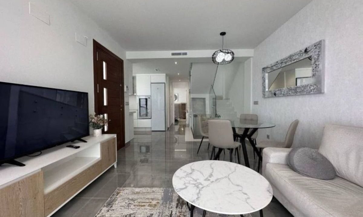 DT2tZMkKVzcG_1741100696-fullHD