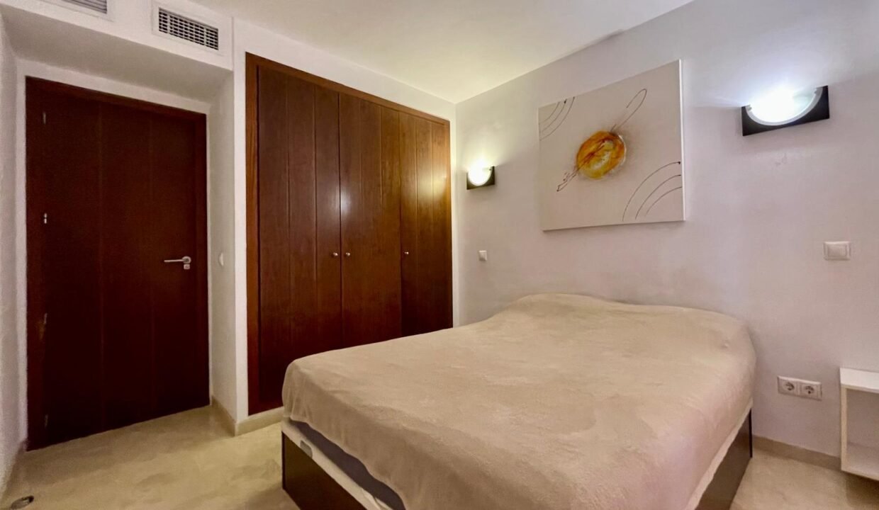 DgHe6T919vSd_1732793445-fullHD