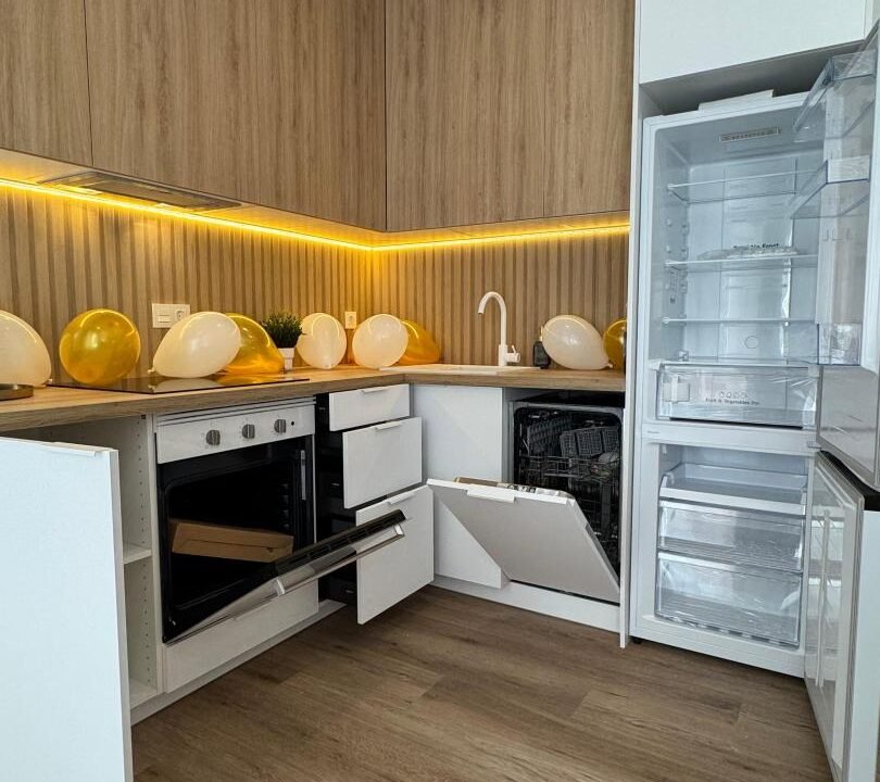 F4hpUkRUQI9U_1733759417-fullHD