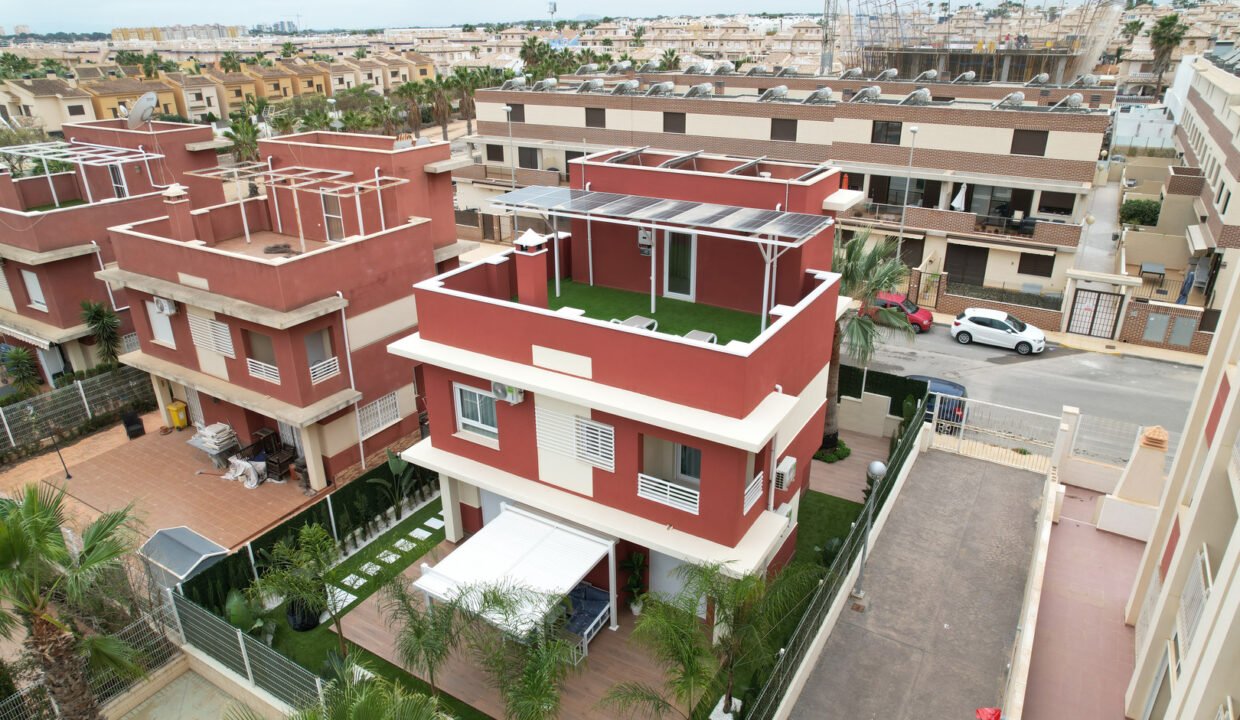 F53LaQgEReK7_1706893127-fullHD